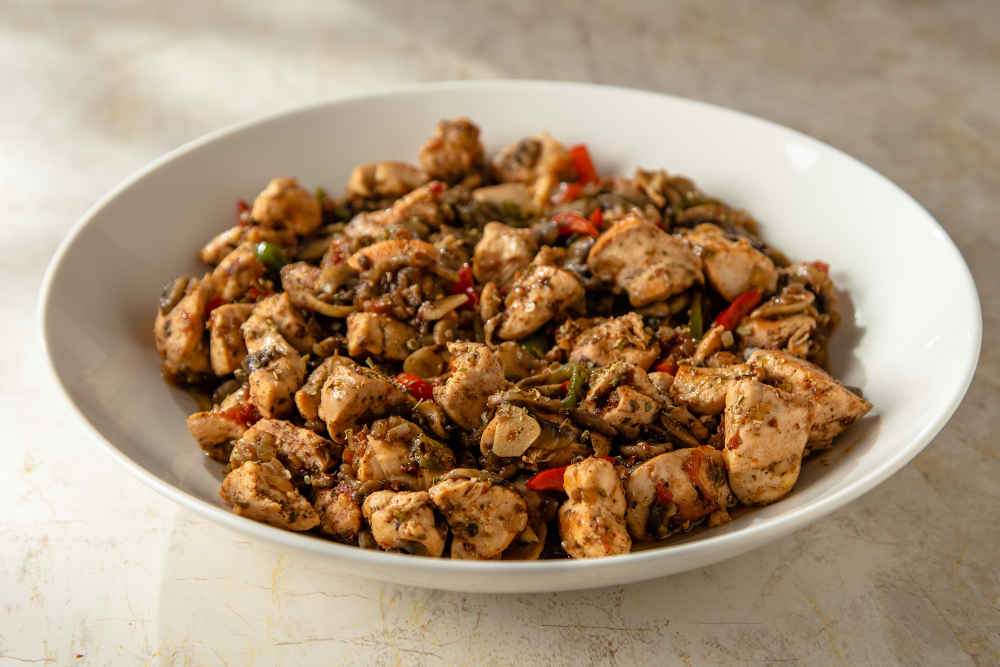 Kiremitte Mantarlı tavuk sote